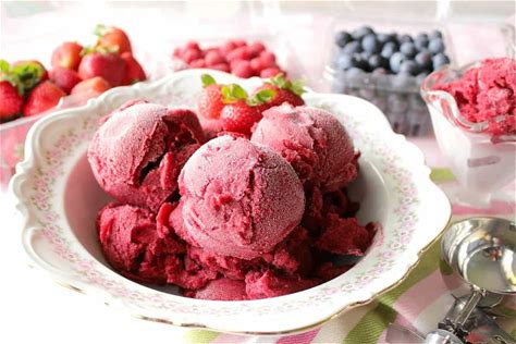 low-sugar-mixed-berry-sorbet-recipe-kudos image