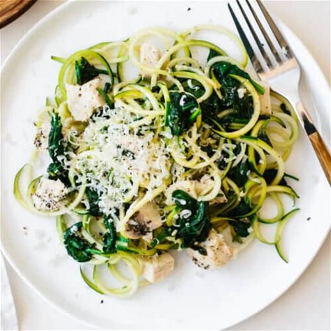 zucchini-noodles-with-chicken-spinach-and-parmesan image