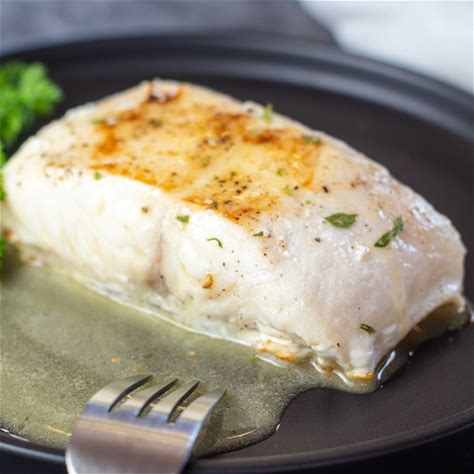 best-pan-seared-red-snapper-with-easy-lemon-butter image