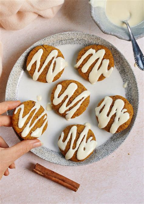 gluten-free-pumpkin-cookies-vegan-elavegan image
