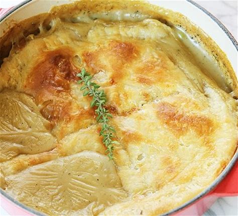 classic-sunday-supper-vegetable-pot-pie-buttered-veg image