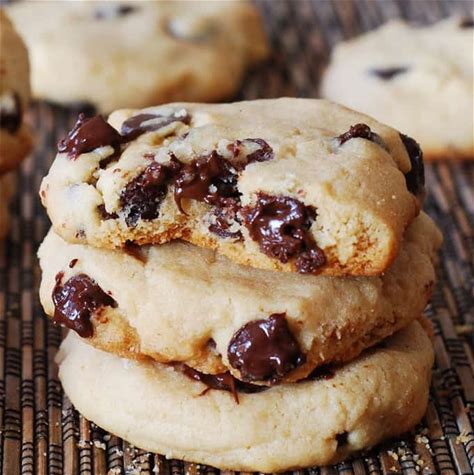 dark-chocolate-chip-peanut-butter-cookies-julias image