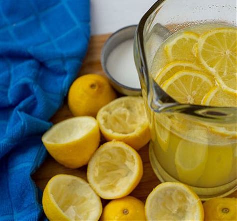 easy-peasy-lemon-squeezy-lemonade-son-shine image
