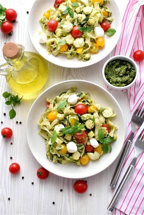 pasta-with-tomatoes-zucchini-and-pesto image