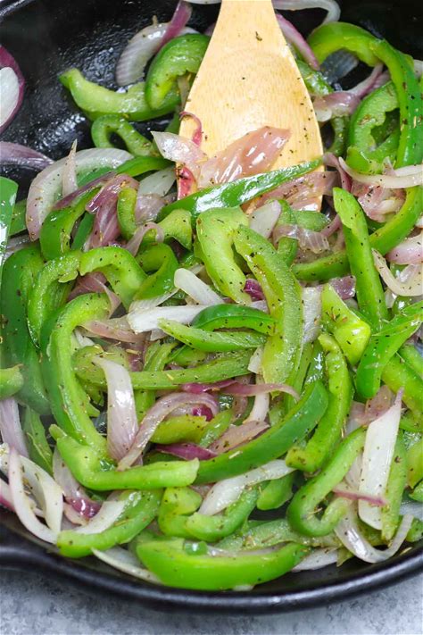 chipotle-fajita-veggies-easy-copycat-recipe-izzys image