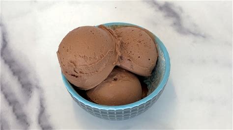 lite-chocolate-ice-cream-ninja-test-kitchen image