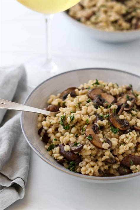 creamy-baked-barley-risotto-with-mushrooms-true image