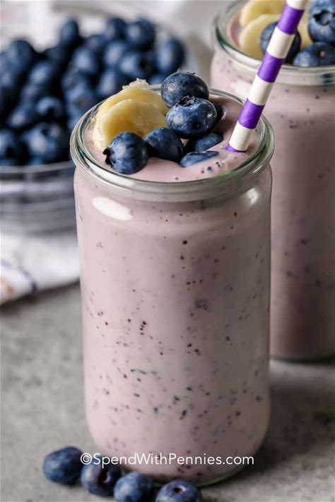 blueberry-smoothie-with-fresh-or-frozen-fruit image