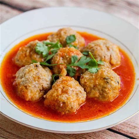 vietnamese-meatballs-xu-mại-bun-bo-bae image