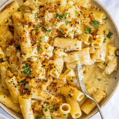 creamy-cauliflower-rigatoni-pasta-simply-delicious image