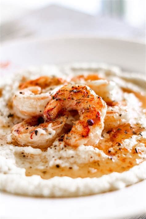 authentic-southern-shrimp-and-grits-sweet-tea image
