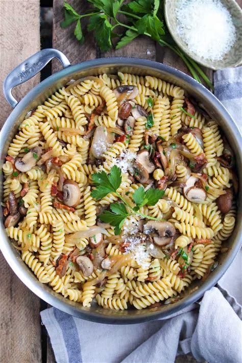 pasta-with-bacon-onions-and-mushrooms image