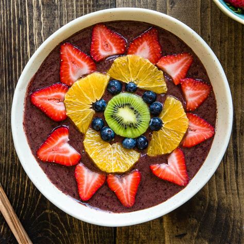 fruit-smoothie-bowl-simple-green-smoothies image