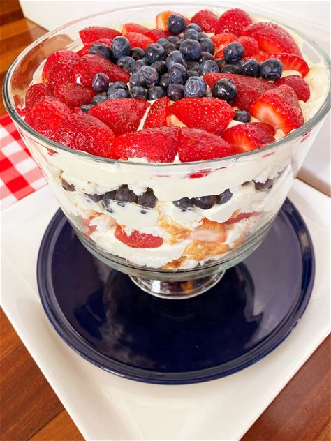4th-of-july-trifle-no-bake-option-the-gingham-apron image