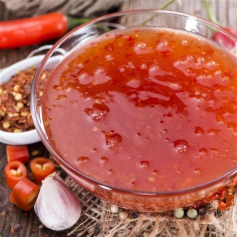 easy-sweet-chili-sauce-fork-to-spoon image
