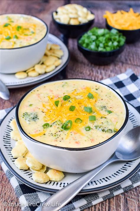 best-creamy-broccoli-cheese-soup-recipe-inside image