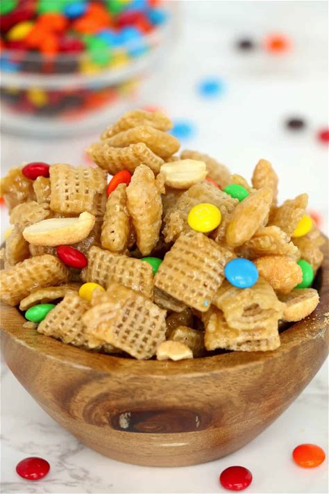 salted-caramel-chex-mix-inspirational-momma image