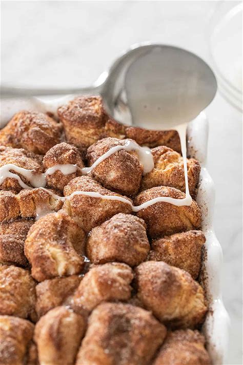 how-to-make-delicious-and-easy-monkey-bread image