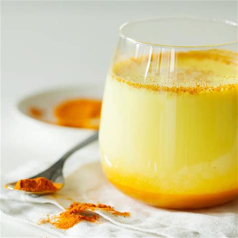 turmeric-tea-benefits-uses-recipes-side-effects-more image