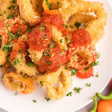 easy-fried-calamari-recipe-an-italian-calamari-fritti image