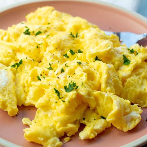 scrambled-eggs-classic-scrambled-eggs-with-milk image