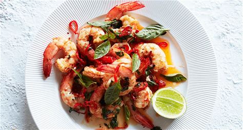 garlic-prawns-recipe-with-chilli-and-thai-basil-by-libert image