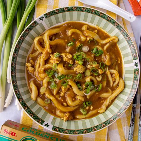 kare-udon-japanese-curry-udon-soup-mission-food image