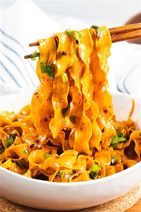 spicy-szechuan-noodles-with-garlic-chili-oil-drive-me image