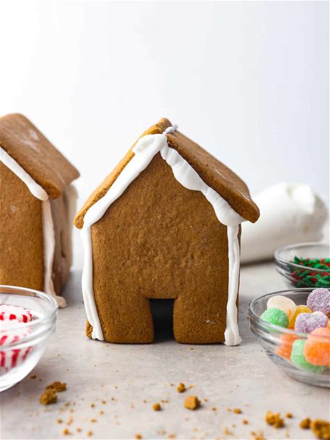 gingerbread-house-the-recipe-critic image
