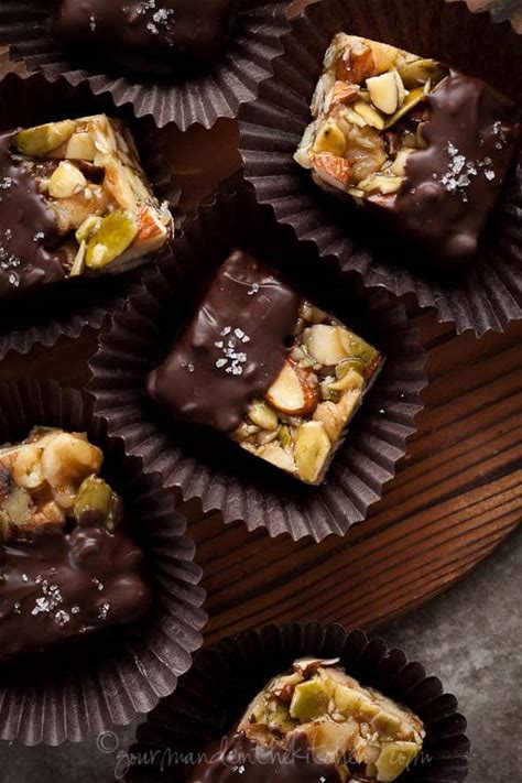 chocolate-nut-bites-recipe-gluten-free-and-grain-free image