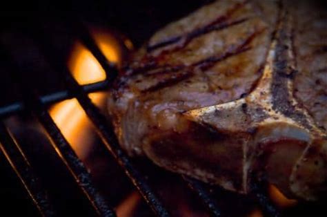 how-to-grill-t-bone-steak-steak-university-chicago image