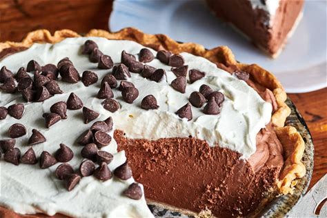 how-to-make-the-easiest-chocolate-pie-the-kitchn image