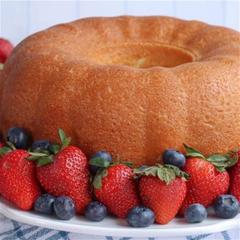 the-best-pound-cake-recipe-in-the-south image