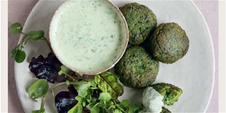 best-green-burgers-with-green-sauce-recipes-food image