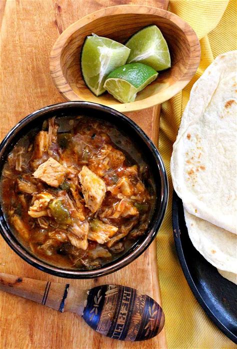 how-to-make-hatch-green-chili-colorado-with-pork image