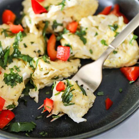 how-to-make-the-best-scrambled-eggs-recipe-so image