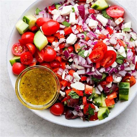 greek-salad-recipe-vegetarian-gf image