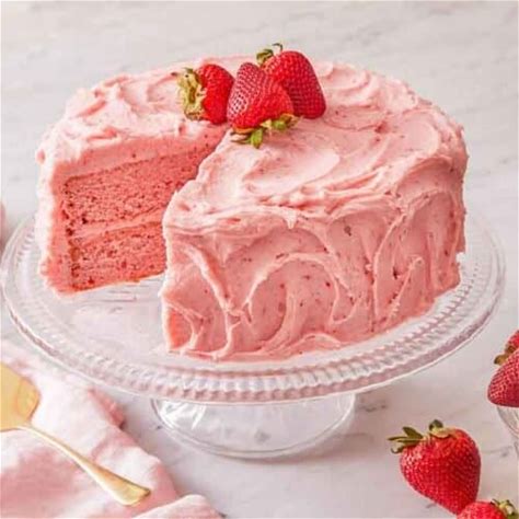 strawberry-cake-preppy-kitchen image