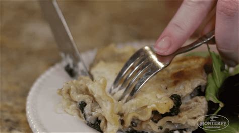 portabella-mushroom-lasagna-vegetarian image