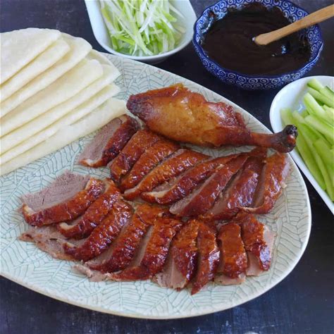 peking-duck-an-easy-home-version-北京烤鸭-red image