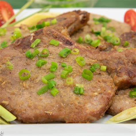 grilled-lemongrass-pork-chops-suon-nuong-xa image