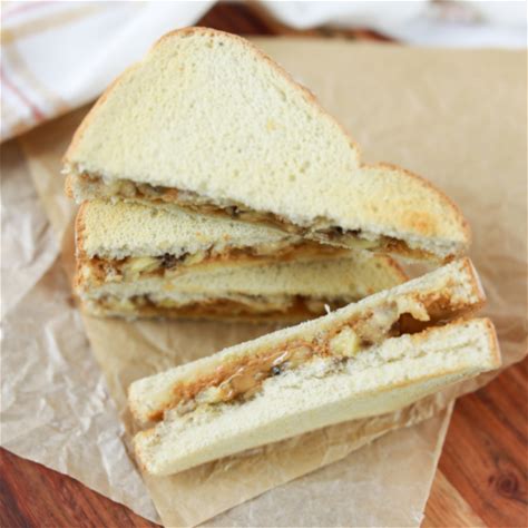 air-fryer-peanut-butter-banana-sandwich image