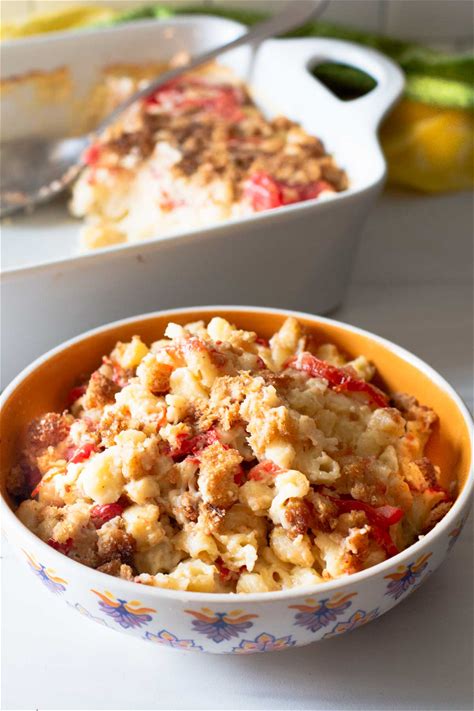 ina-gartens-gruyere-mac-and-cheese-with-tomatoes image