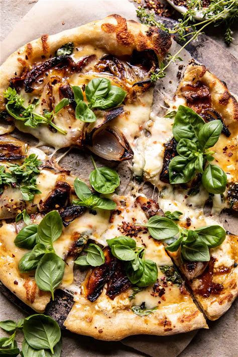 caramelized-shallot-and-bacon-goat-cheese-pizza image