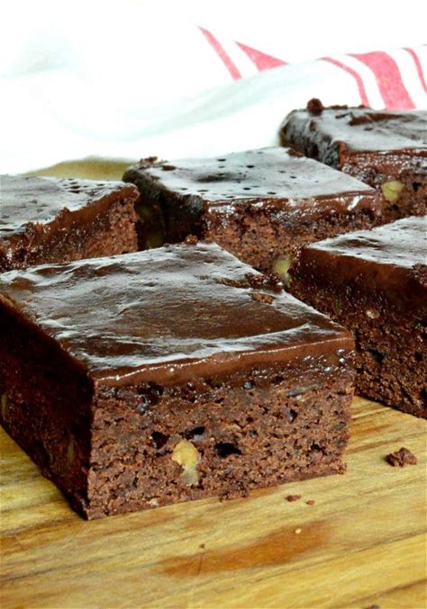 chocolate-cocoa-brownies-with-chocolate-glaze-this image