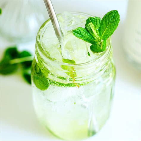 easy-vodka-mojito-quick-and-refreshing-the image