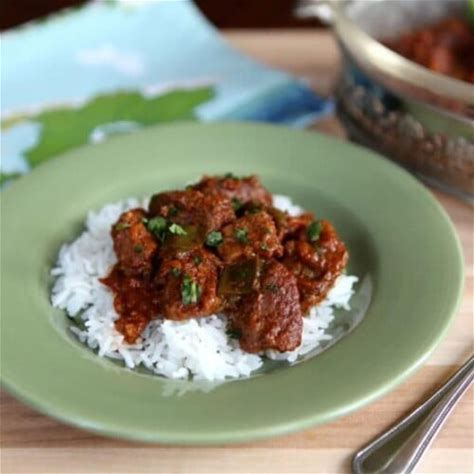 marha-prklt-hungarian-beef-paprika-stew image