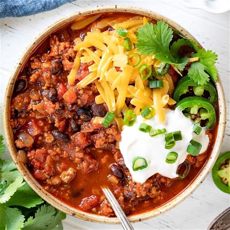the-best-turkey-chili-quick-and-easy-mom-on image