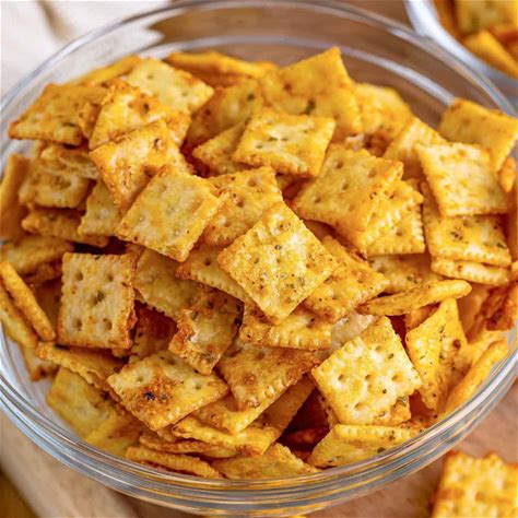 seasoned-crackers-video-the-country-cook image