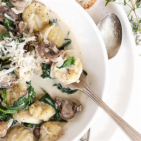 creamy-gnocchi-with-mushrooms-and-spinach image